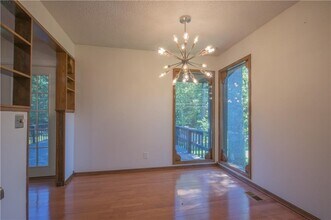 403 S 37th St in Rogers, AR - Building Photo - Building Photo