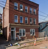 14 Portland St in Middletown, CT - Building Photo