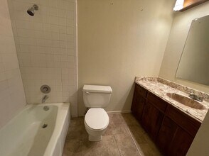 5919 16th St in Lubbock, TX - Building Photo - Building Photo