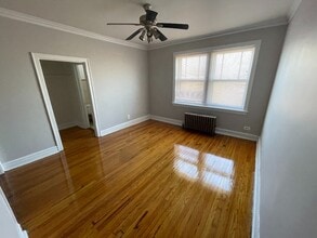 4650 N Elston Ave in Chicago, IL - Foto de edificio - Building Photo