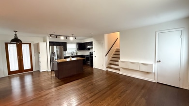 5002 Woodson Rd in Mission, KS - Building Photo - Building Photo