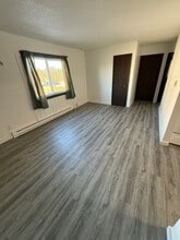 Crown Point Apartments in Tama, IA - Building Photo - Interior Photo