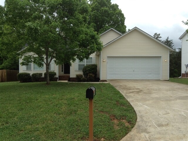 976 Scottland Dr in Concord, NC - Building Photo