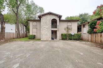 2708 Windswept Cove in Austin, TX - Building Photo - Building Photo