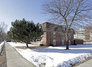 Mount Zion Calvin Courtyard Apartments in Milwaukee, WI - Building Photo - Building Photo