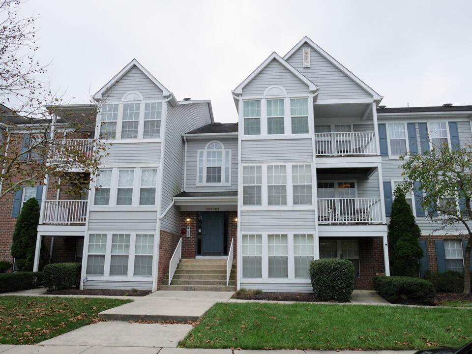 7858 Cornerstone Way in Woodlawn, MD - Foto de edificio