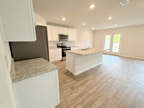 7245 Ellie B Dr in Callaway, FL - Building Photo - Building Photo