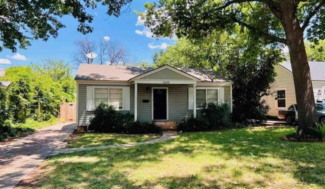 property at 1640 Ardath Ave