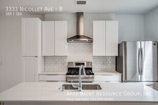 3333 Nicollet Ave in Minneapolis, MN - Building Photo