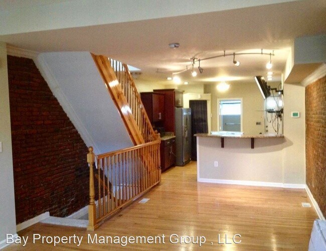 2333 E Fayette St photo'