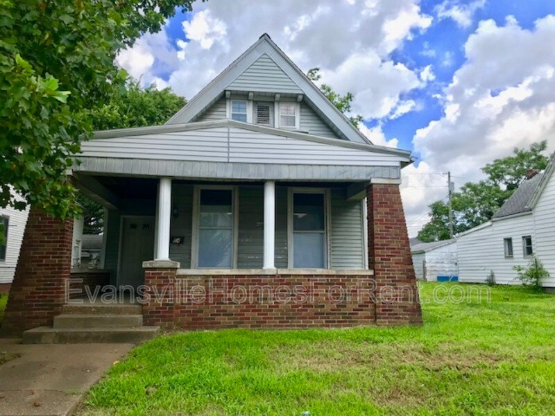404 E Virginia St in Evansville, IN - Building Photo