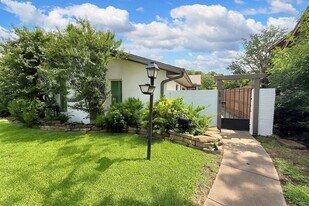 2646 Heatherwood Dr in Dallas, TX - Building Photo