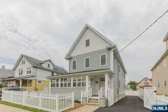 24 Henry Pl in Hackensack, NJ - Building Photo - Building Photo