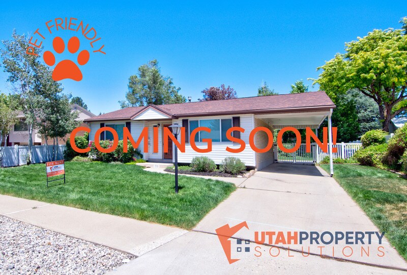 239 E 9585 S in Sandy, UT - Building Photo