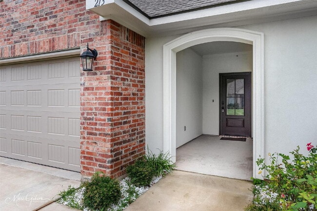 213 Hyperion st in Bossier City, LA - Foto de edificio - Building Photo