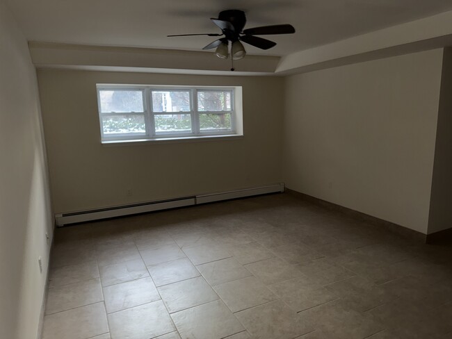 405 Park Ave, Unit B in Rutherford, NJ - Building Photo - Building Photo