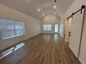 244 Linden St in Jackson, TN - Building Photo - Building Photo