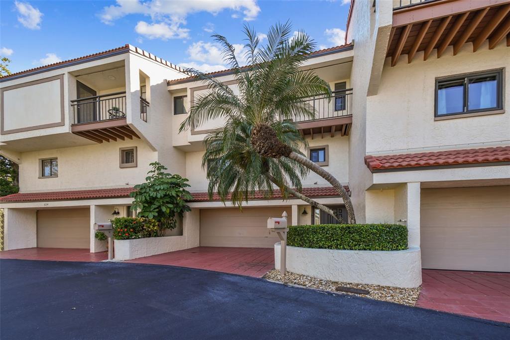 240 Windward Passage in Clearwater, FL - Building Photo