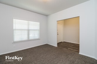 4701 Feltleaf Ave, Unit 9-203 in Crowley, TX - Building Photo - Building Photo