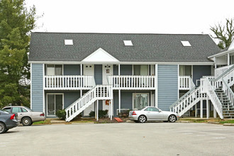 Brownsboro Terrace Condominiums in Louisville, KY - Building Photo - Building Photo