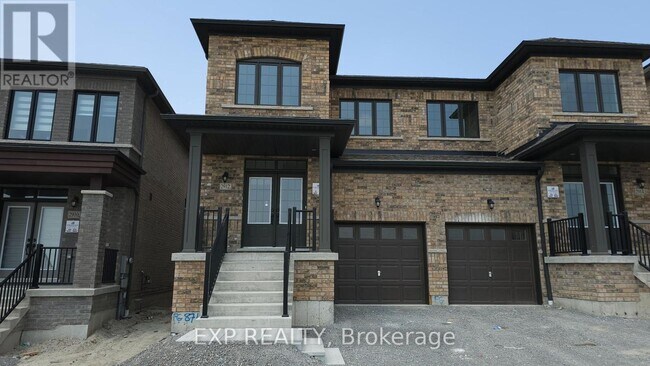 property at 2912 Starlight Dr