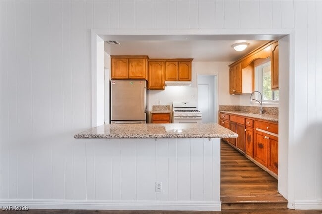 property at 1109 Tumbleweed Ave