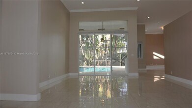 2524 Eagle Run Ct in Weston, FL - Building Photo - Building Photo