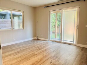 15283 Valley Vista Blvd in Los Angeles, CA - Building Photo - Building Photo