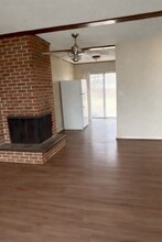 9311 E 9th St S in Independence, MO - Building Photo - Building Photo