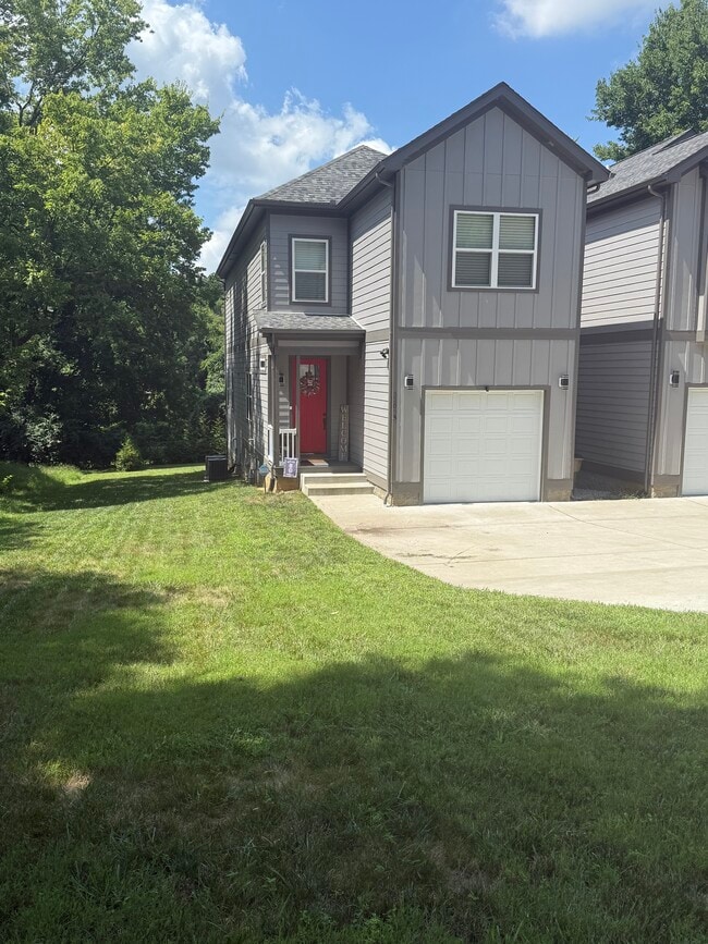 property at 3205 Lincoln Ave