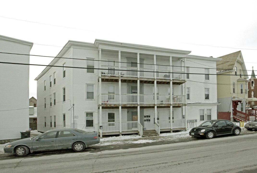 274 W Hancock St in Manchester, NH - Building Photo