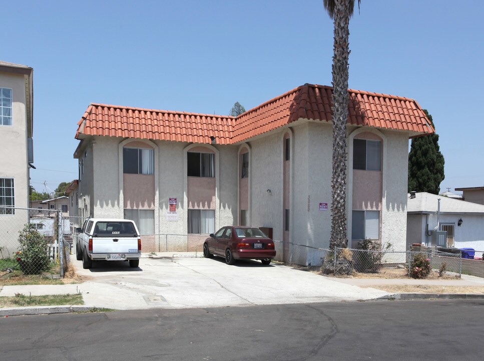 3080 Martin Ave in San Diego, CA - Foto de edificio