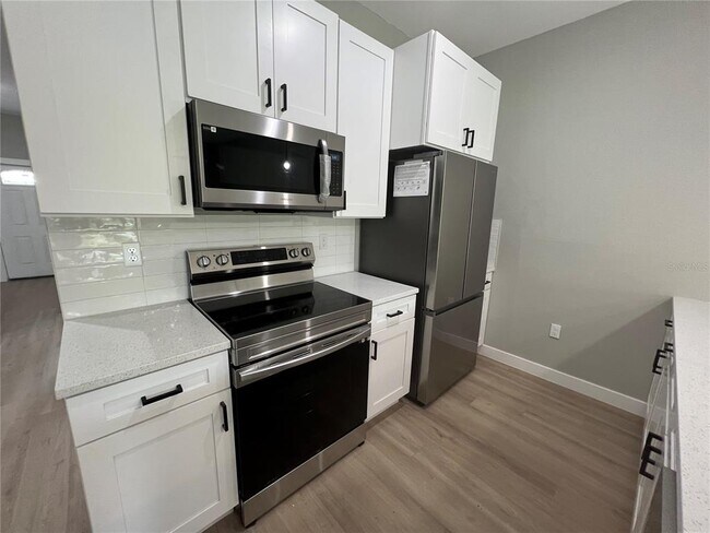 12130 Henley Ave in Port Charlotte, FL - Building Photo - Building Photo