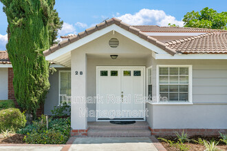 28 S Altura Rd in Arcadia, CA - Building Photo - Building Photo