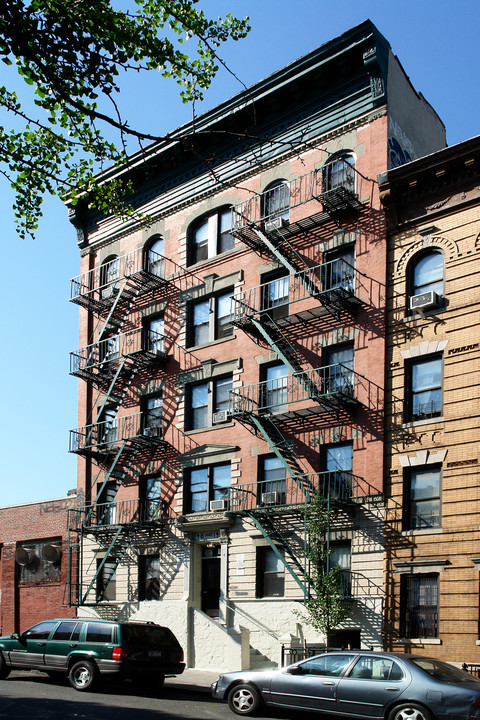 146-148 17th St in Brooklyn, NY - Foto de edificio