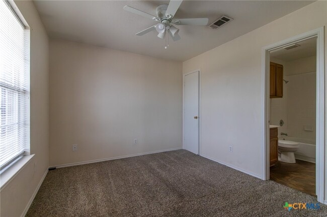property at 5710 Greengate Dr