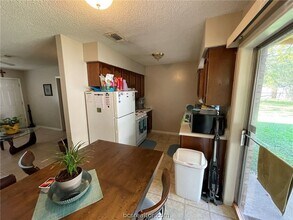 1525 Hillside Dr, Unit CS in College Station, TX - Building Photo - Building Photo