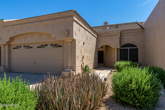 8941 E Maple Dr in Scottsdale, AZ - Foto de edificio - Building Photo