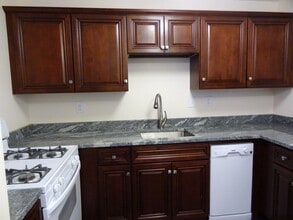 2030 N Adams St, Unit 912 in Arlington, VA - Building Photo - Building Photo