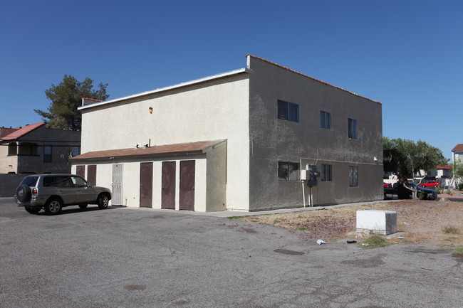 5240 Escondido St in Las Vegas, NV - Building Photo - Building Photo