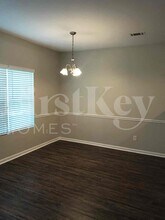 5048 Pioneer Pkwy in Mcdonough, GA - Foto de edificio - Building Photo