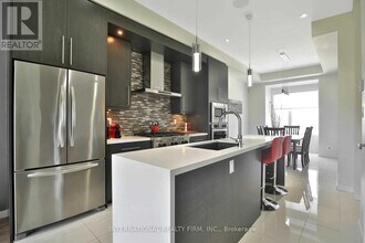 286 Vellwood Common in Oakville, ON - Building Photo - Building Photo