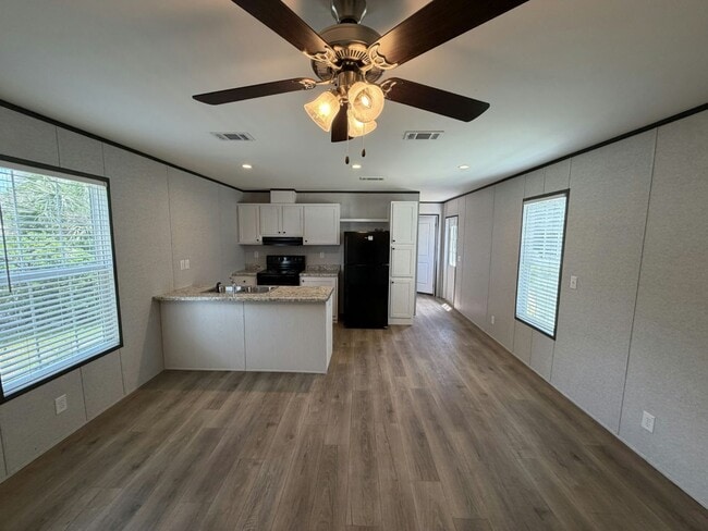 156 Lakeside Garden Cir in Lake Wales, FL - Building Photo - Building Photo