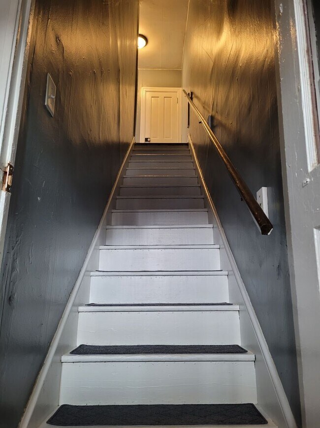 421 W King St in Shippensburg, PA - Building Photo - Building Photo