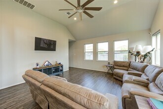 30434 Butternut Oak Ln in Magnolia, TX - Building Photo - Building Photo