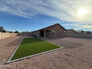 2372 E Dust Devil Dr in San Tan Valley, AZ - Building Photo - Building Photo