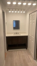 33305 Ryan Dr in Leesburg, FL - Foto de edificio - Building Photo