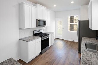 6111 White Spruce Dr in Conroe, TX - Building Photo - Building Photo