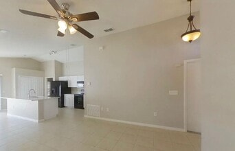 2412 Cedarfield Ln in Kissimmee, FL - Building Photo - Building Photo