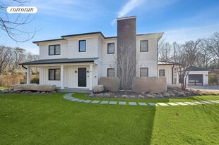40 Edwards Ave in East Hampton, NY - Building Photo